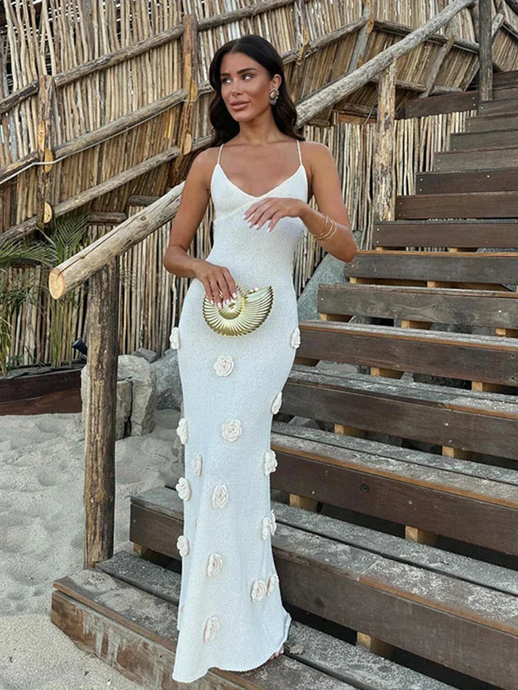 Mireille - Deep-V Neck Flower Bodycon Dress