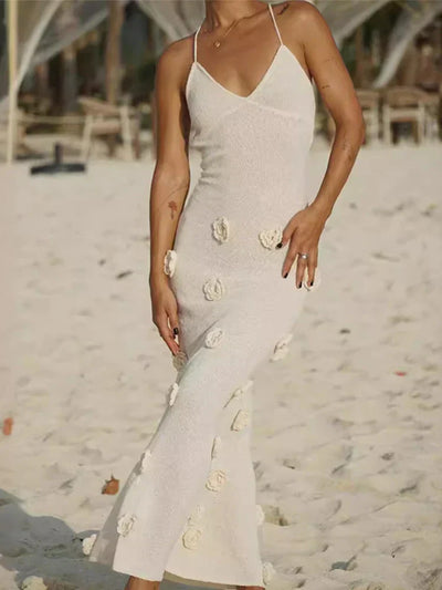 Mireille - Deep-V Neck Flower Bodycon Dress